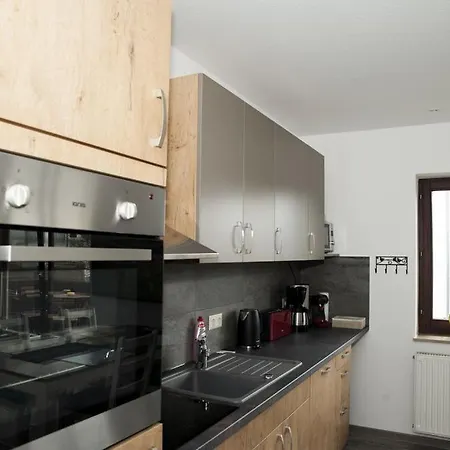 Exklusive Mit Balkon, 2 Schlafzimmer Im Haus Sertuerner Apartament *