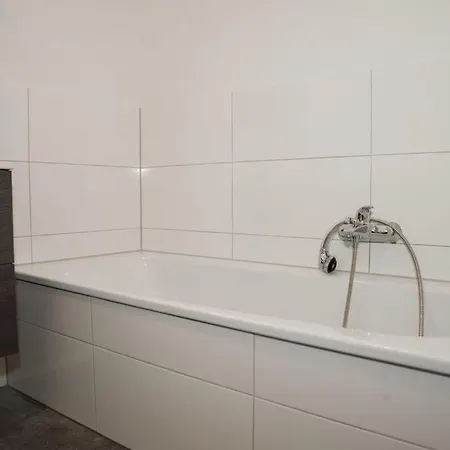 Exklusive Mit Balkon, 2 Schlafzimmer Im Haus Sertuerner Апартаменты *