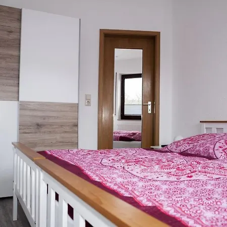 Apartment Exklusive Mit Balkon, 2 Schlafzimmer Im Haus Sertuerner *
