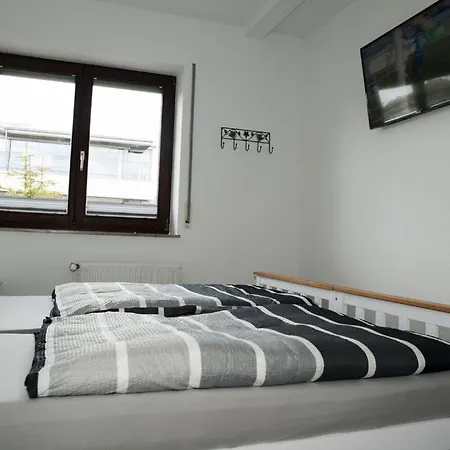 Exklusive Mit Balkon, 2 Schlafzimmer Im Haus Sertuerner Apartmán Einbeck