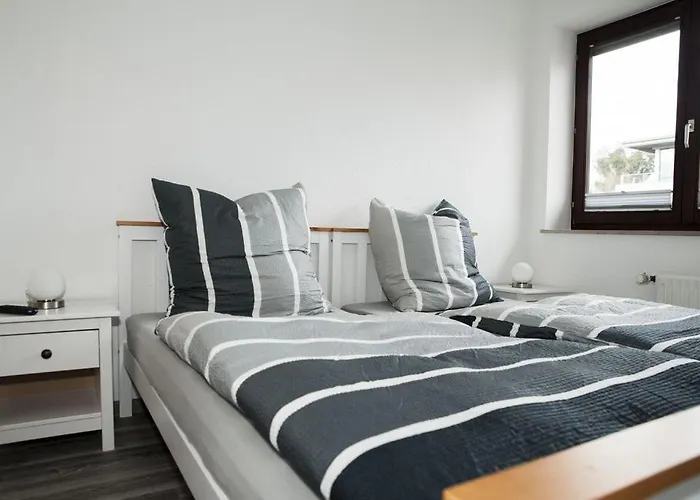 アパート Exklusive Mit Balkon, 2 Schlafzimmer Im Haus Sertuerner